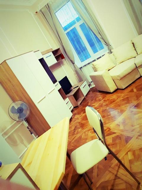 Apartment In The City Center Ivano Frankivsk Bagian luar foto