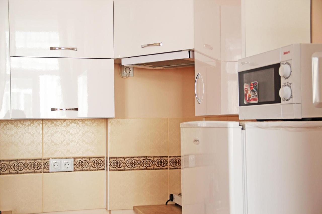 Apartment In The City Center Ivano Frankivsk Bagian luar foto